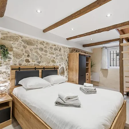 Lou Cairou - 600m De La Antibes